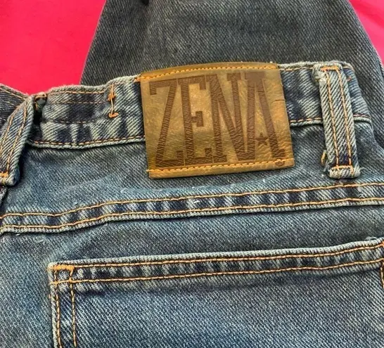 ZENA Vintage  high waisted button fly mom jeans