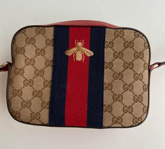 Gucci Webby Bee Crossbody Multiple 725 39 Off Retail From Katherine