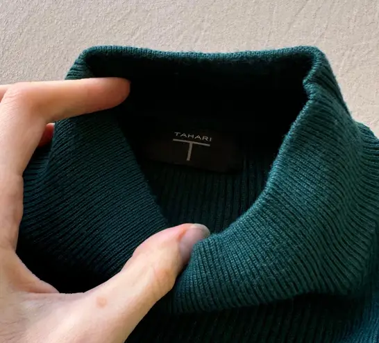 Elie Tahari Tahari Mockneck Ribbed Sweater