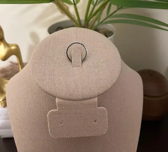 SIZE 8 925 Hollow Hearts Stackable Ring Silver