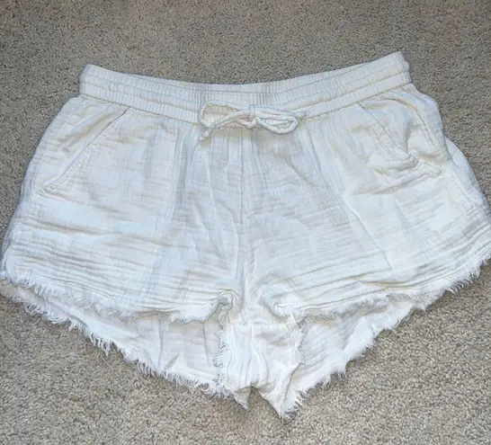 Aerie white shorts