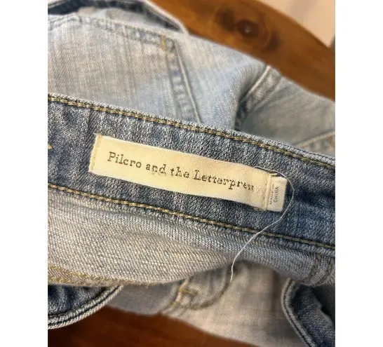 Pilcro & the Letterpress distressed Slim Boyfriend denim jean shorts Size 25