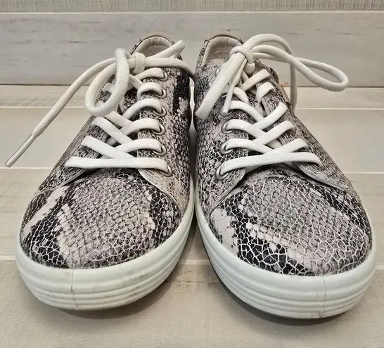 Ecco {6/6.5} Soft 7 LimestoneBlack Faux Snakeskin Look Sneaker