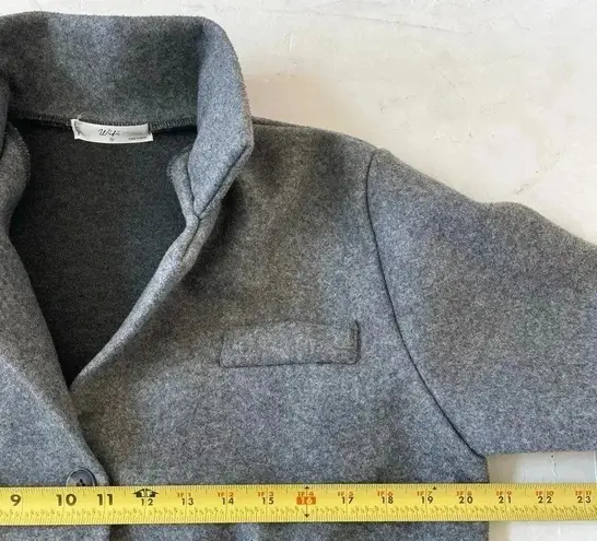 Korean crop flannel grey jacket size 4 made in Korea NWT Gray