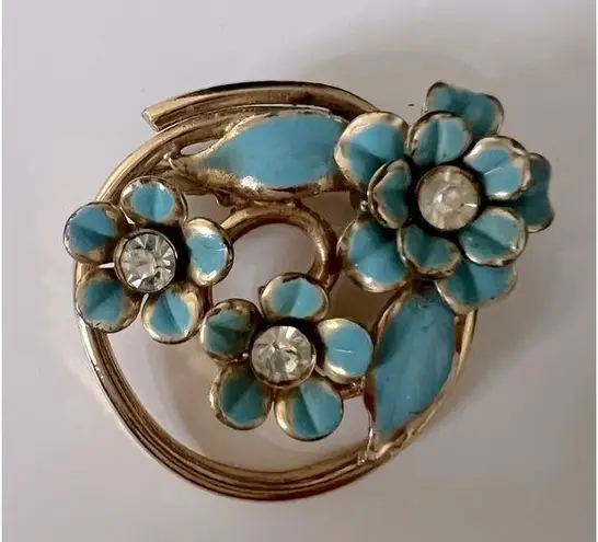 Vintage Robin Egg Baby Blue Circular Floral Brooch Enamel Petals Rhinestone Pin Gold