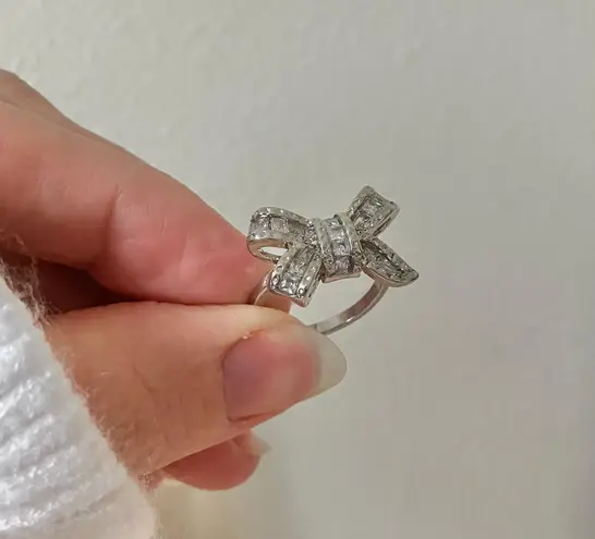 Boutique Silver Rhinestone Bow Glam Ring Girlhoodcore Coquette Femme Platinum Sparkly Jewelry