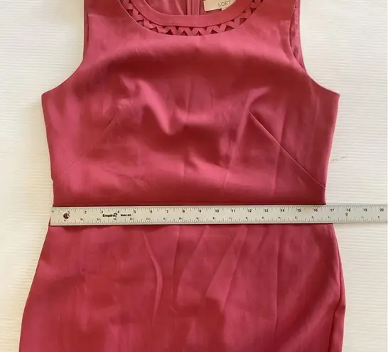 Loft  Women new dress size 10 round neck sleeveless design at neck Classic style