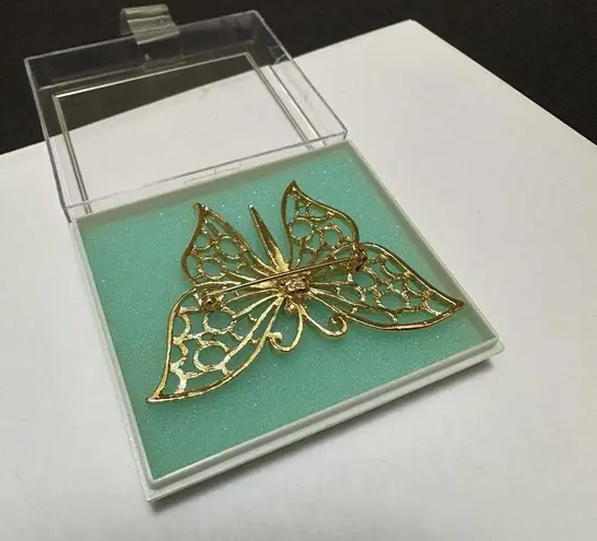 LIONS Letter L Brooch Pin Gold Tone Butterfly Insect NWOT