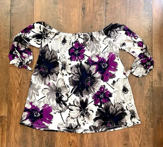 Pinkblush plus size top, size approx 2X or 3X