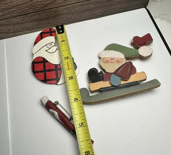 Santa Claus Christmas Holiday Brooch Pin Lot Of 3 Wood / Cinnamon Stick