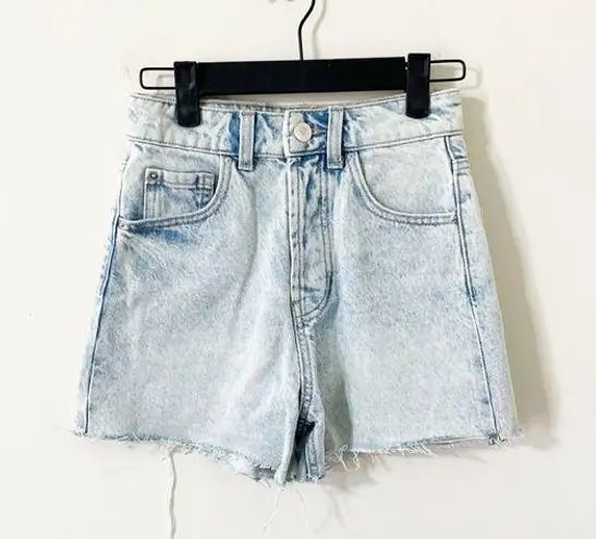 ZARA  Acid Light Wash Super High Rise Distressed Hem Denim Shorts Size 0