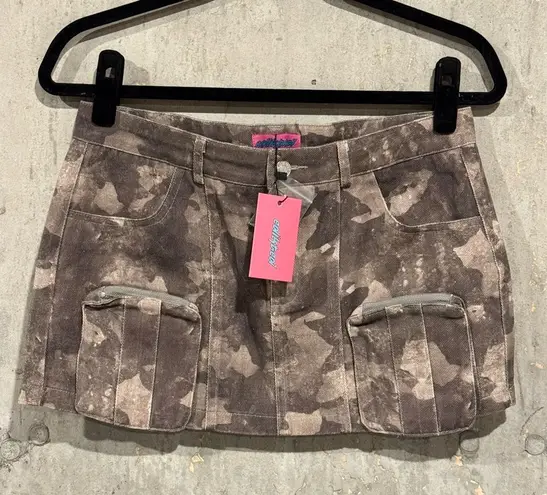 Edikted Size Medium Olive Camouflage Low Waist Cargo Zipper Pockets Mini Skirt