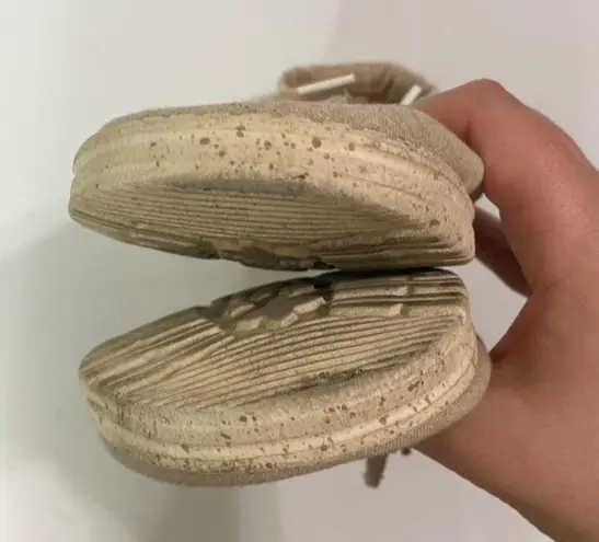 Hey Dude Wendy slip on canvas shoes with embroidery in Dusty Inca size 9