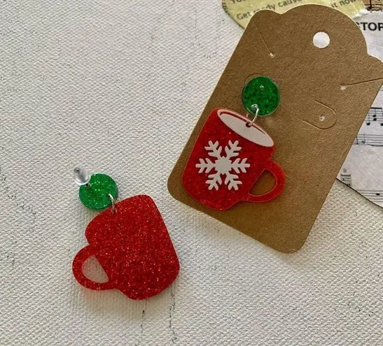 Boutique | Glittering Green and Red Snowflake Mug Dangling Christmas Earrings