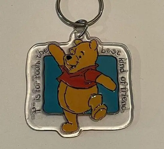 Disney Vtg  Store Winnie Pooh "P is for Pooh the best‎ kind of friend" Keychain