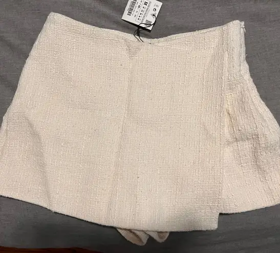 ZARA Ecru Skort From  NWT