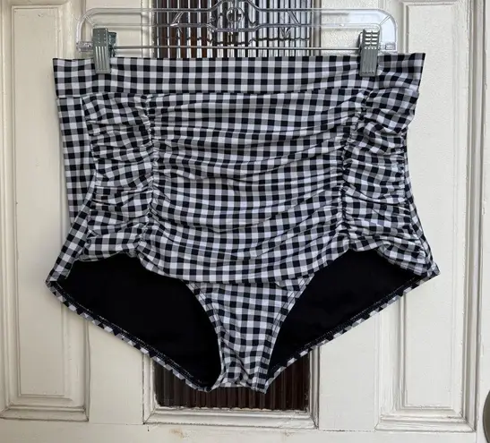 Unique Vintage Swim Black White Gingham High Waisted Ruched Bikini Bottoms Sz 1X