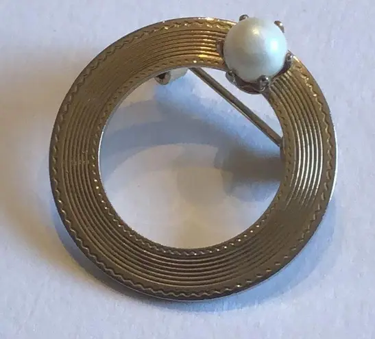 Lot of 3 Vintage Gold Tone Faux Pearl Leaves & Round Brooch Shoulder Pins