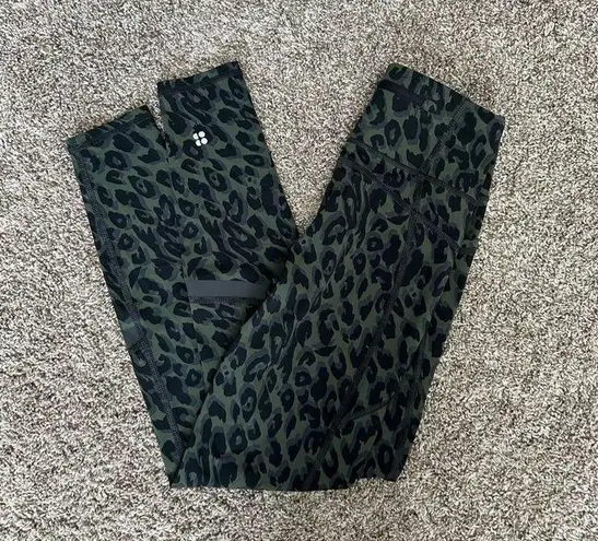 Sweaty Betty  Zero Gravity High Waisted 7/8 Running
Leggings Olive Leopard Print