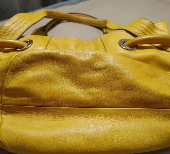 B Makowsky Yellow Leather Tote Bag With Animal Print Lining & Dual Handles Zippe