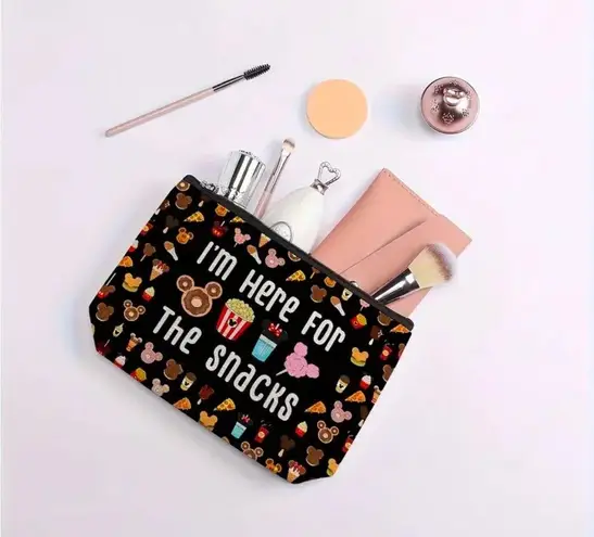 “I’m Here for the Drinks” Makeup Bag | Travel Cosmetic Pouch NWT Black