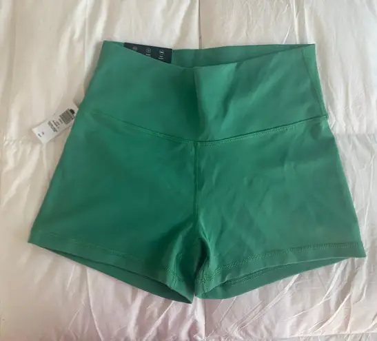 Aritzia TNA Shorts