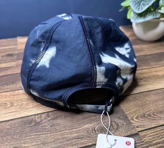 Lululemon Baller Hat Soft Adjustable NWT One Size (Indigo Ice Print Blue Multi)