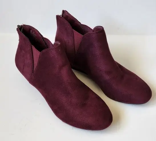 Marbella Chloe maroon microsuede sliver wedge booties size 7