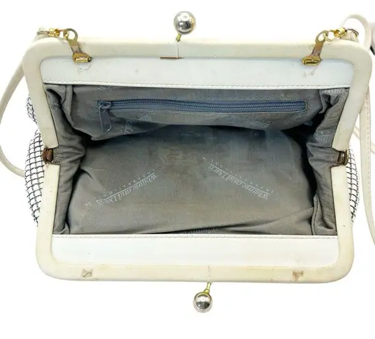Whiting & Davis Vintage White Mesh Hand Bag Purse Kiss Closure, Shoulder Strap