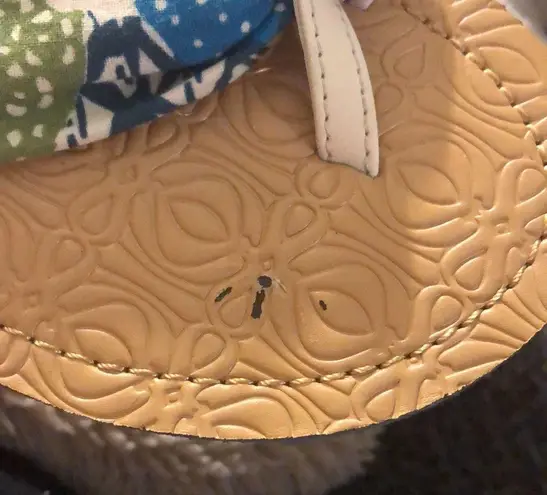 Selena Gomez 🔹4 for $30 NWT Dream Out Loud Flip Flops, size 6