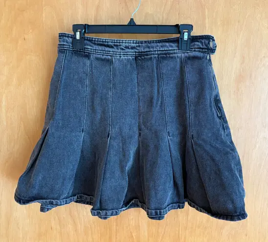 Pilcro Denim Pleated Mini Skirt size 10 Acid Wash Black Grunge Skater Style