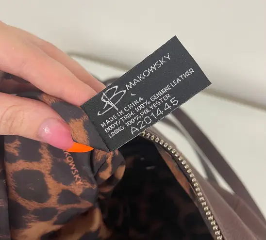 B Makowsky Brown Pebble Leather Western Boho Studded Fringe Crossbody Bag Purse