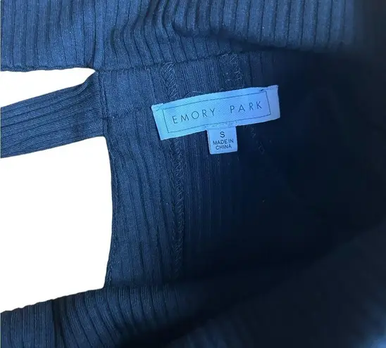 Showpo. Emory Park Black Off the shoulder top Women’s size small NWOT