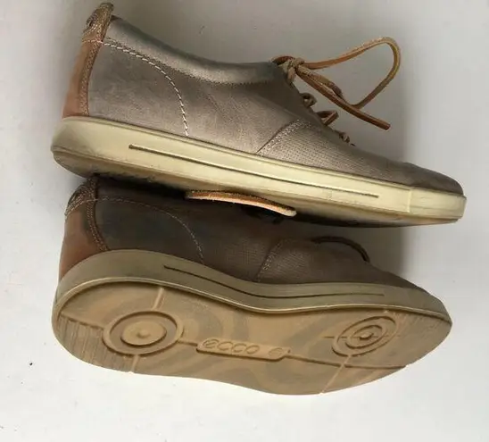 ECCO Suede Lace Up Athletic shoes Taupe Womens Size 41 US Size 9 Tan