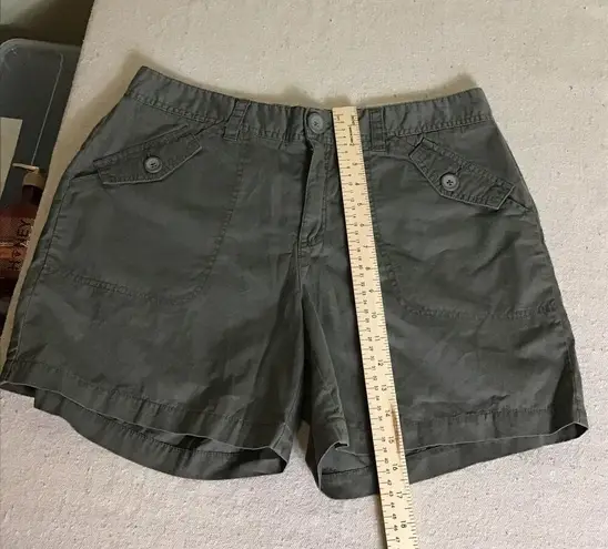 G.h Bass Womens Shorts Sz.12 NWT Army Green mini shorts Front pockets