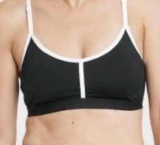 All In Motion  Women's Seamless Large Sports Bra Black And White.  LATH063