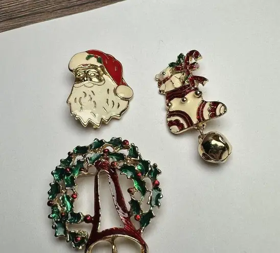 Santa Claus, Holly Wreath, Stocking Christmas Brooch Pin Lot Of 5 Gold Tone