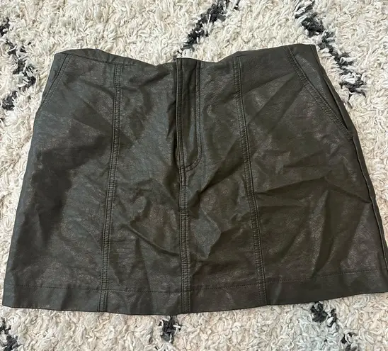 black leather skirt Size L