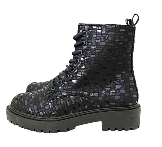 Tinstree Combat Boot Metallic Blue Printed Lug Sole 8 Eye Lace Up Boots Size 6 Black