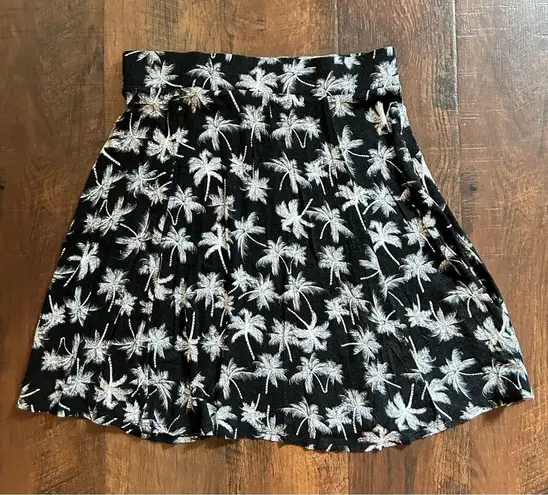 YESSICA black & white palm tree flounce skirt, size S