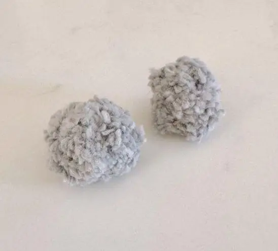 Handmade Cozy Gray Pom Pom Boho Chunky Knit Yarn Earrings, (Stud) Post Back