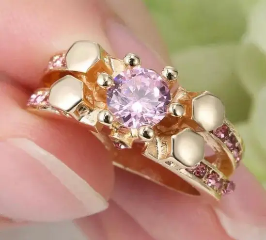 TJ Maxx Size 6 Round Cut Pink Topaz Ring