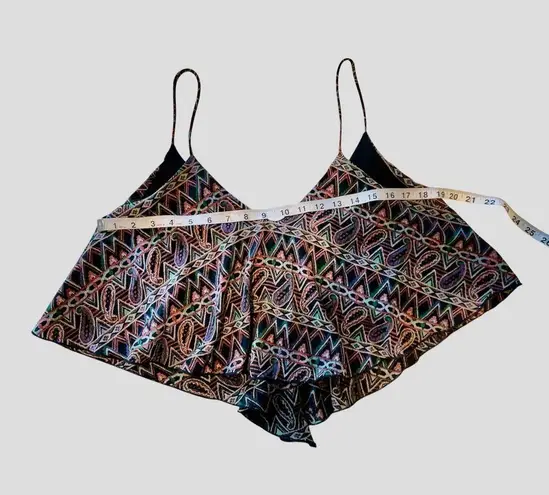 Coveted Clothing Colorful Women's Geometric Sleeveless Blouse Layered Hem Chic Top • Size Medium