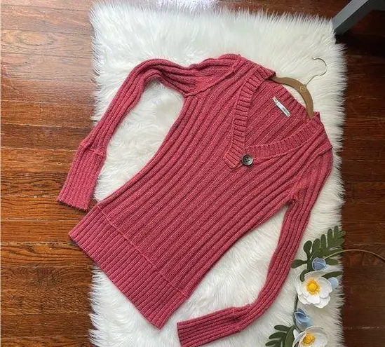 Long Sweater Burnt Red Rust Low V Ribbed with Oversized Button Size L