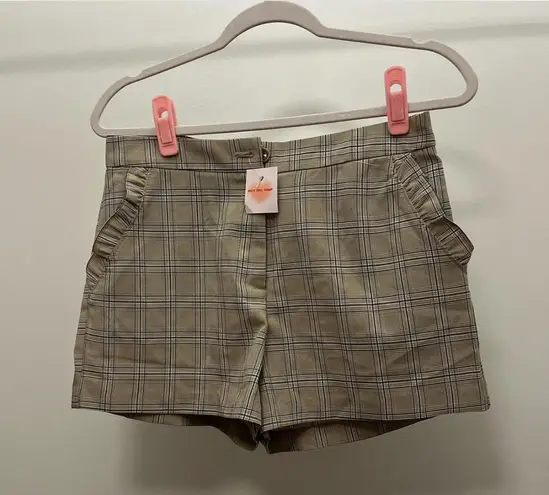 Plaid Tan Women's Shorts Size L