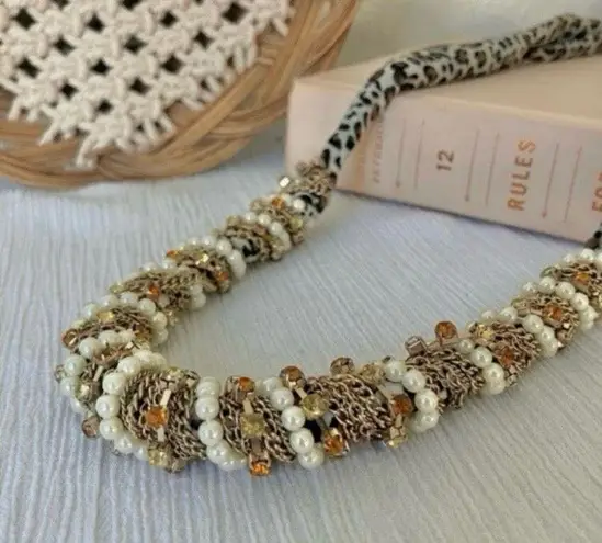 Pearl & Baubles Leopard Necklace Vintage “Farrah” Elegant Classic Style Minimal Pearlcore Chunky Gold Chain Jewelry Tan