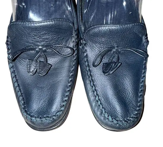 Vaneli Women's Navy Blue Leather Moccasin Loafers Size 8.5 S Narrow Casual