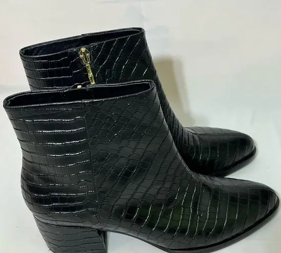 J McLAUGHLIN 9.5 GWYNETH BLACK LEATHER CROC