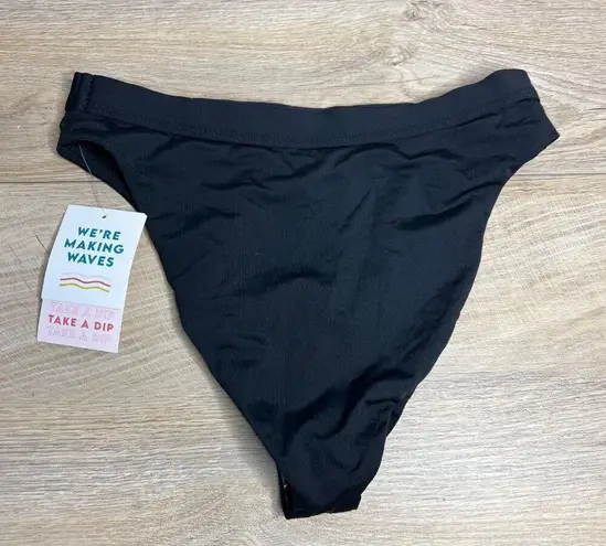 Daisy NWT Dippin 's High Waisted Cheeky Bikini Bottoms Black Size Small