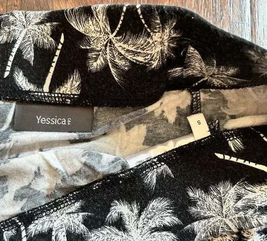 YESSICA black & white palm tree flounce skirt, size S
